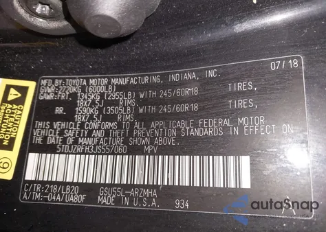 2018 Toyota Highlander Xle z USA, uszkodzony, nr VIN 5TDJZRFH3JS557060